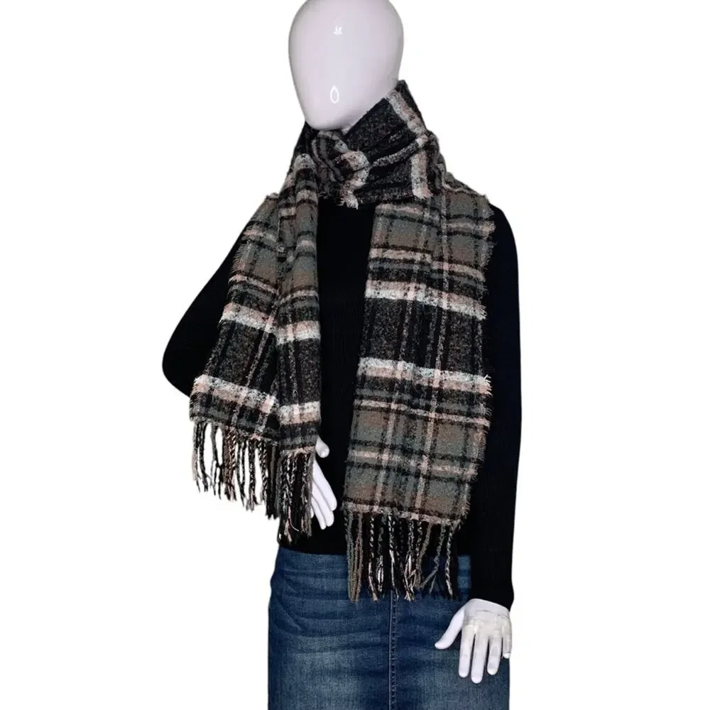 Steve Madden Plaid Fringe Scarf/Warp Black Pink White Gray
